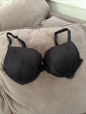 Lace Underwire Bra with Molded Cups - Black